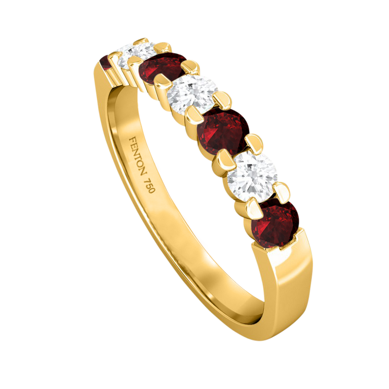 The Seven Stone Band Garnet 18K Yellow Gold