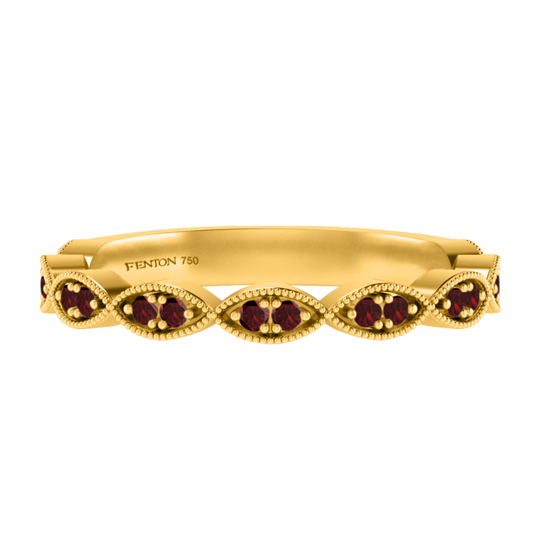 The Laurel, Garnet, 18K Yellow Gold Ring